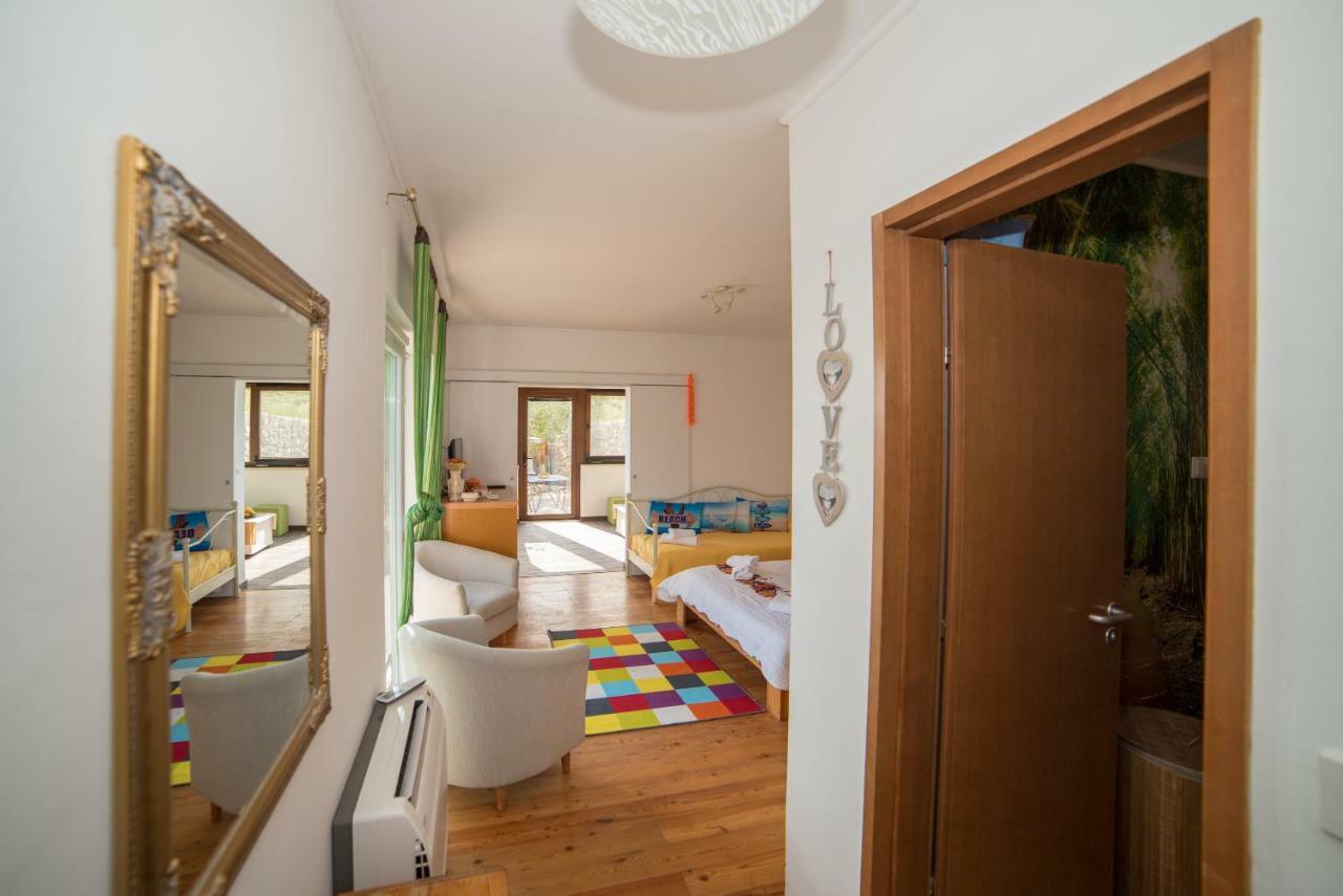 Poseydon Beach Bungalow ムリニ エクステリア 写真