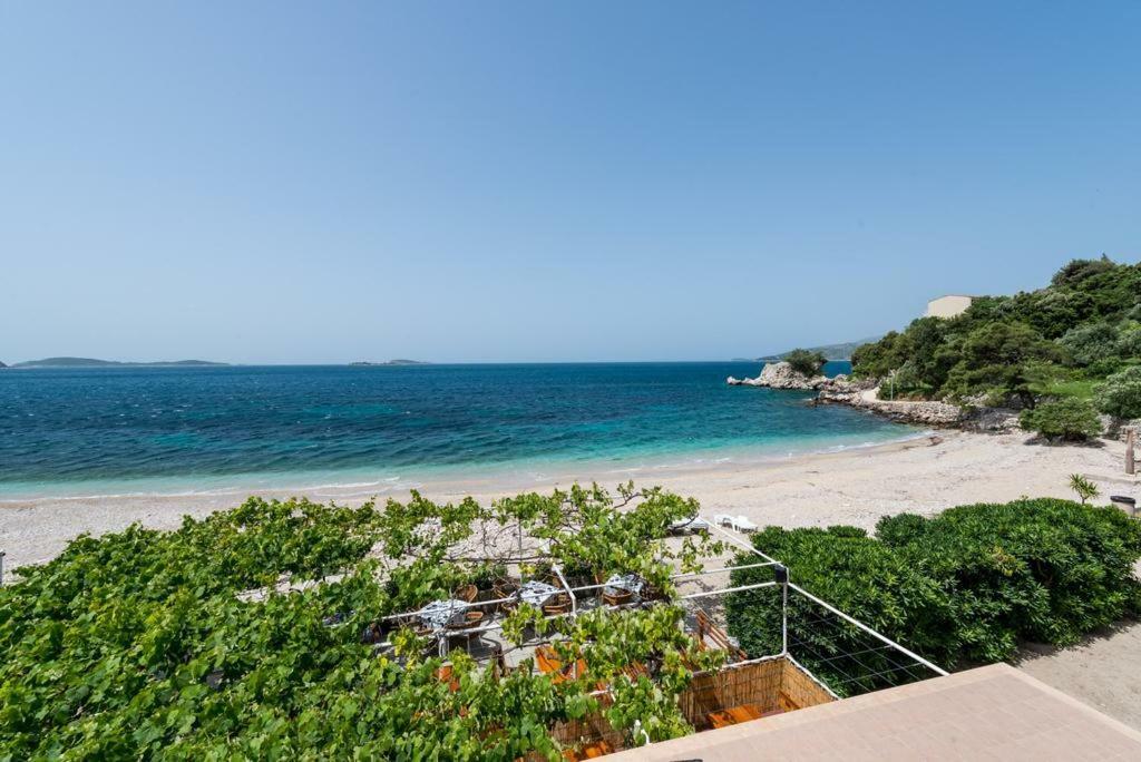 Poseydon Beach Bungalow ムリニ エクステリア 写真